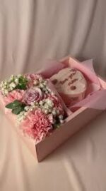 Bento cake box with floral compartment and PVC cover with handle - Image 2